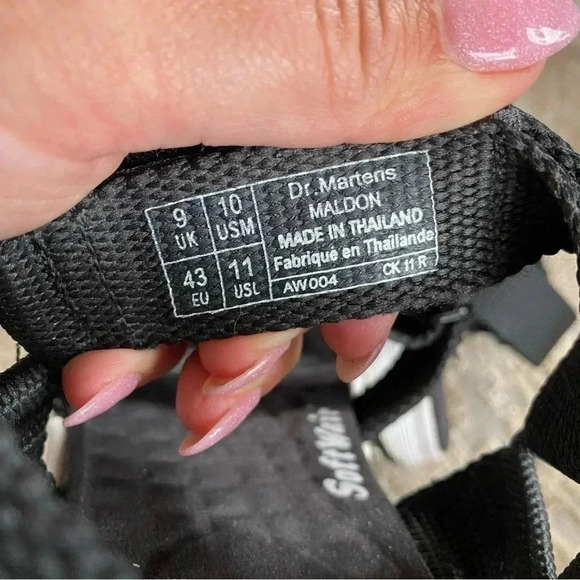 Dr. Martens Unisex Fusion 3 Maldon Strap Sandals SoftWair Strappy Black White - Picture 7 of 8